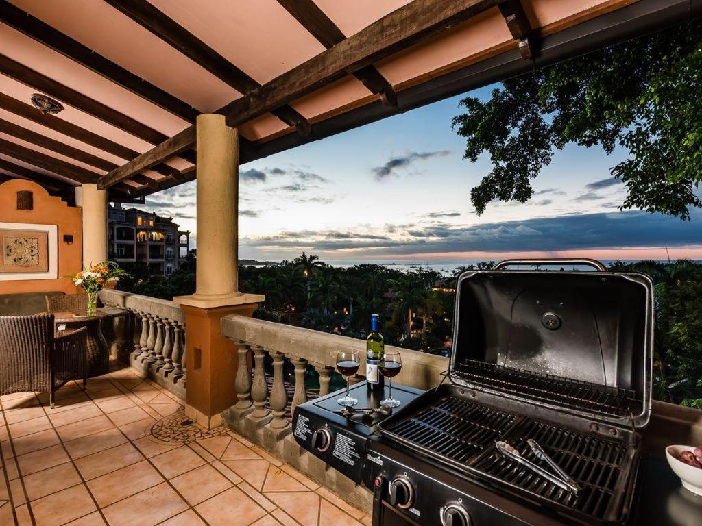 El Diria 301 Penthouse- Ocean View 3 Bedroom Apartment *