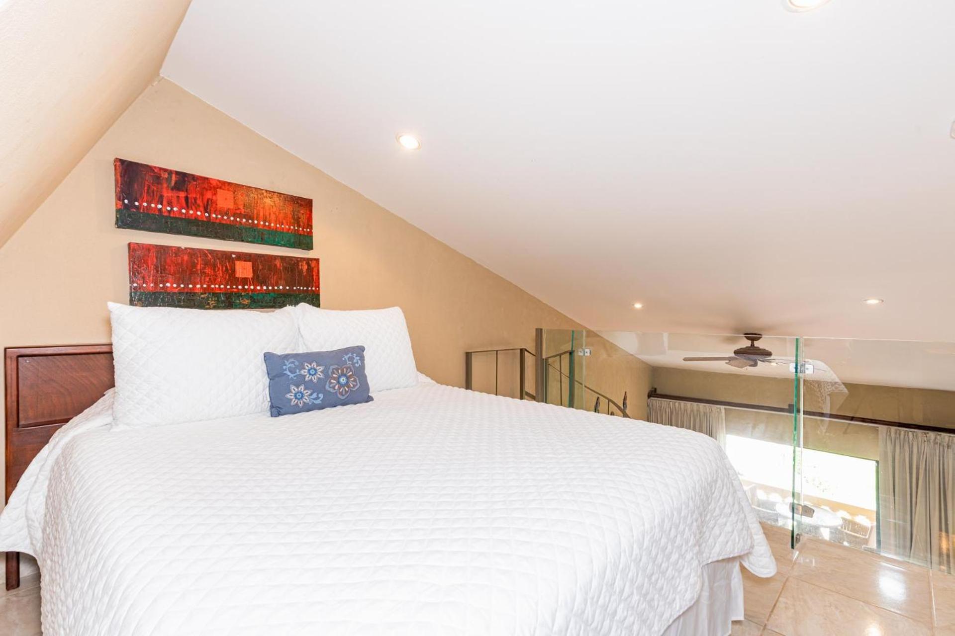 El Diria 301 Penthouse- Ocean View 3 Bedroom Apartment Tamarindo