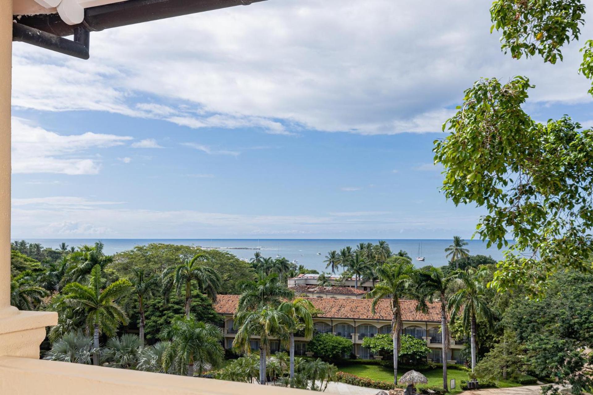 El Diria 301 Penthouse- Ocean View 3 Bedroom *