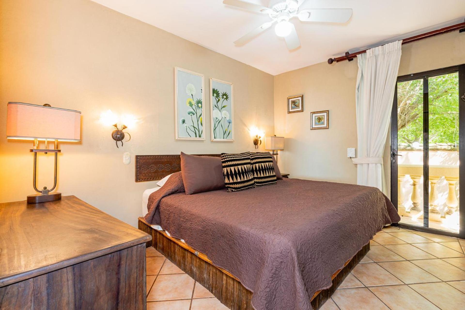 El Diria 301 Penthouse- Ocean View 3 Bedroom Apartment