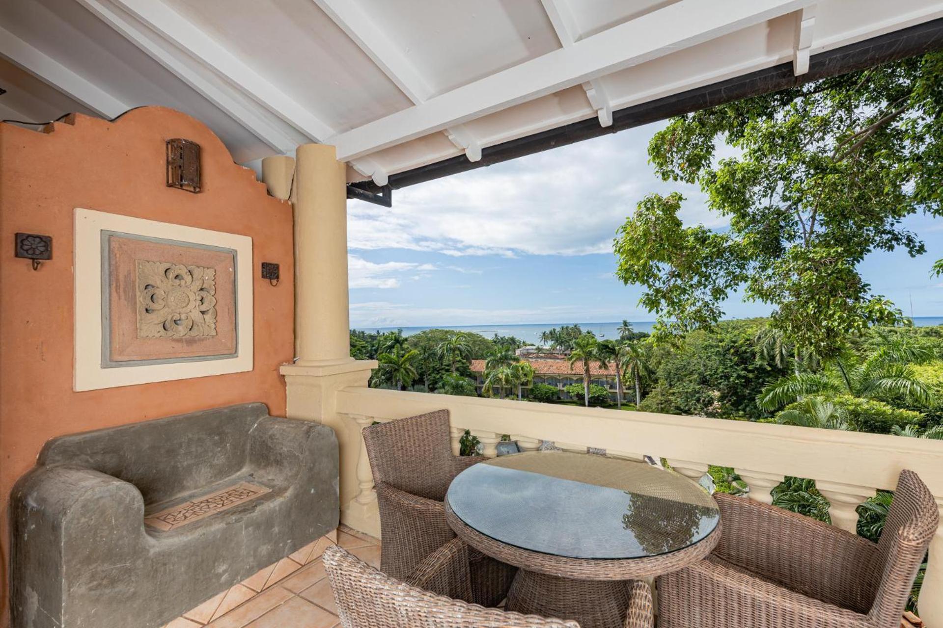 El Diria 301 Penthouse- Ocean View 3 Bedroom Apartment *