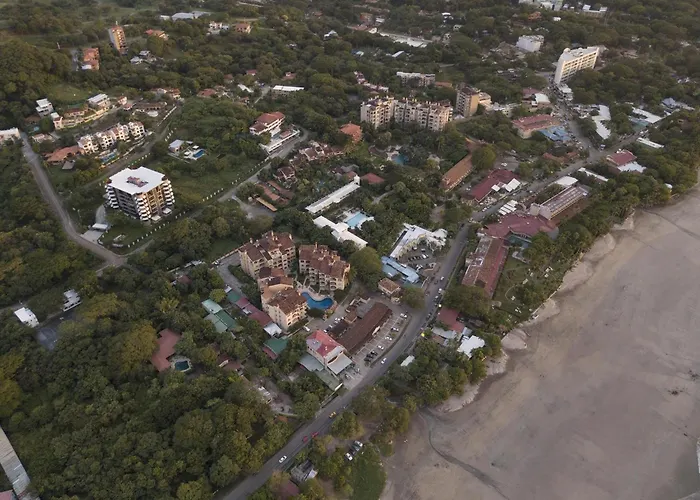 El Diria 301 Penthouse- Ocean View 3 Bedroom Condo