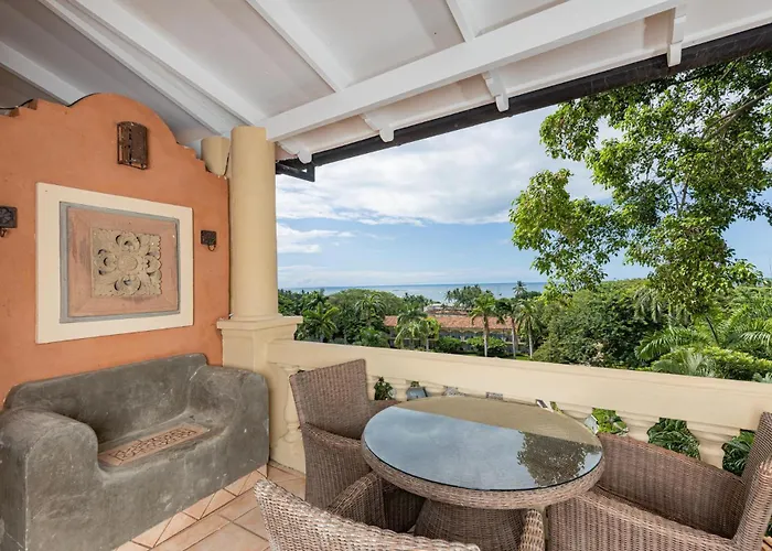 El Diria 301 Penthouse- Ocean View 3 Bedroom Condo